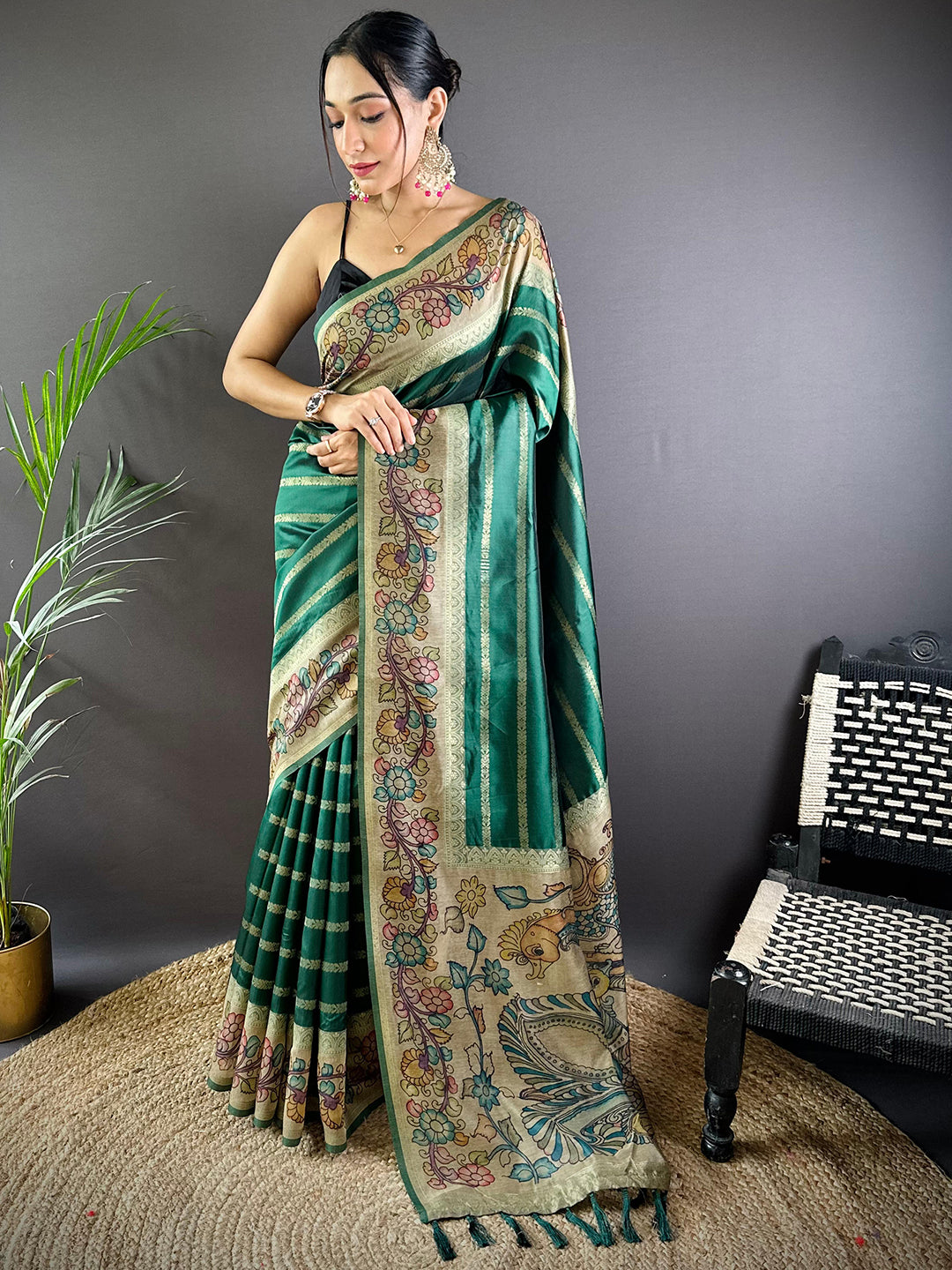 Green Geometric Zari And Kalamkari Silk Saree