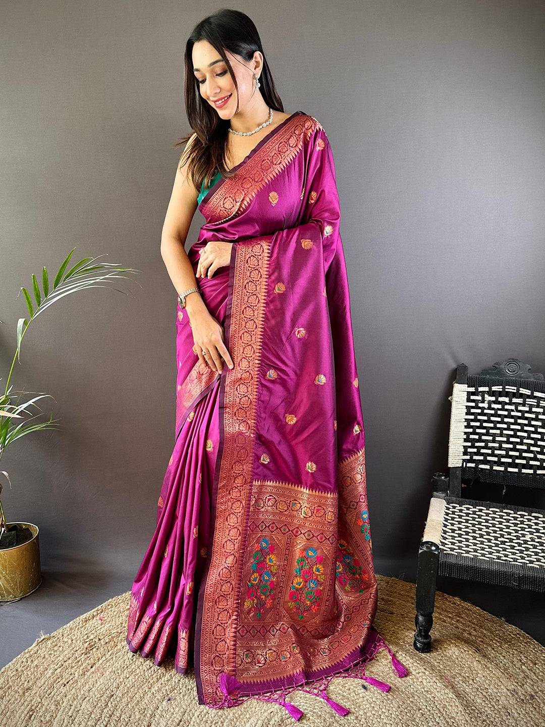 Pink Soft Silk Coppar Zari Weaving Saree