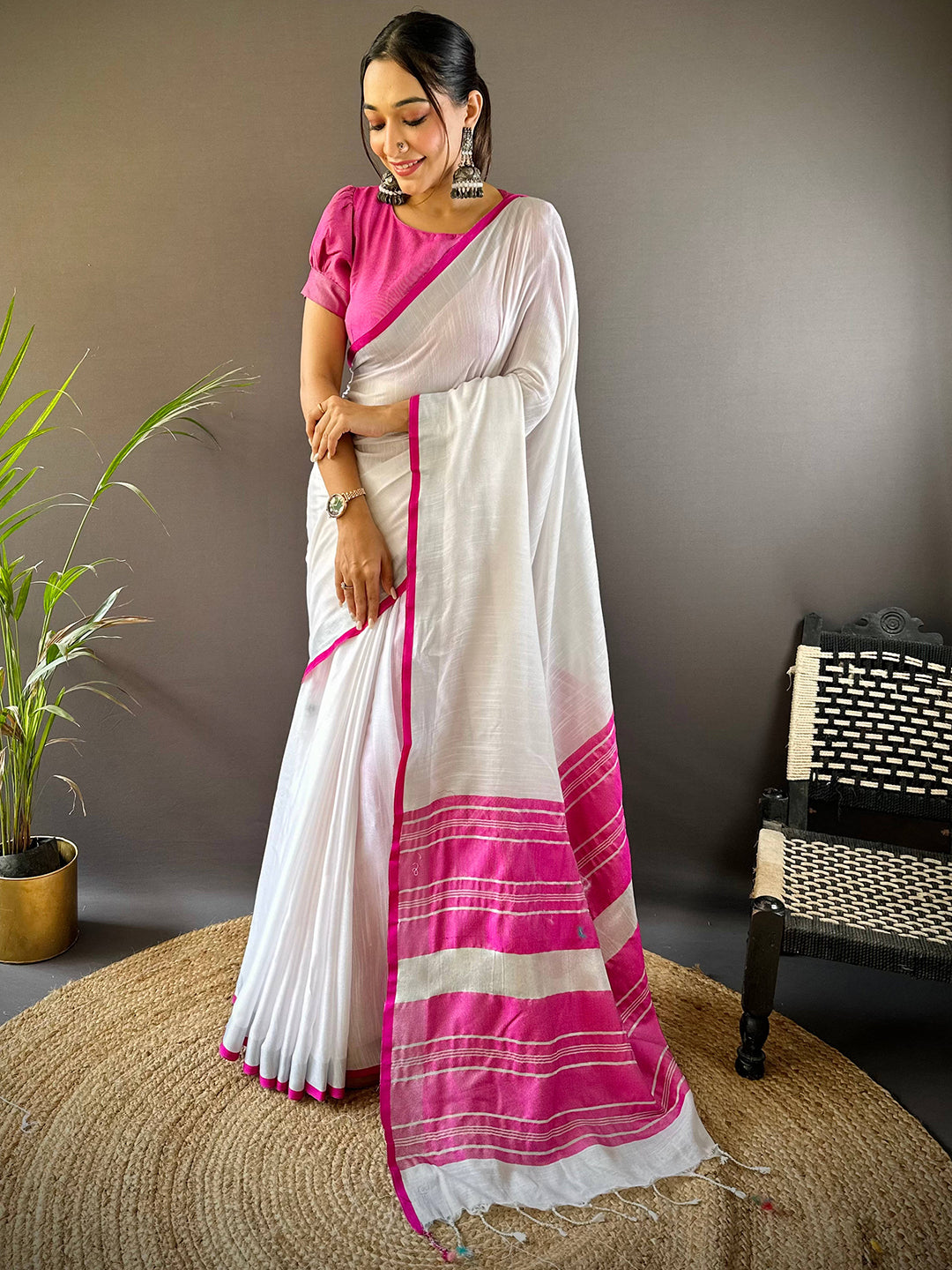 Bhagalpuri Linen Saree With Pink Colour Small Patti