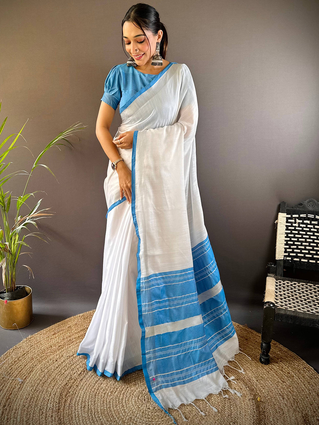 Bhagalpuri Linen Saree With Blue Small Patti