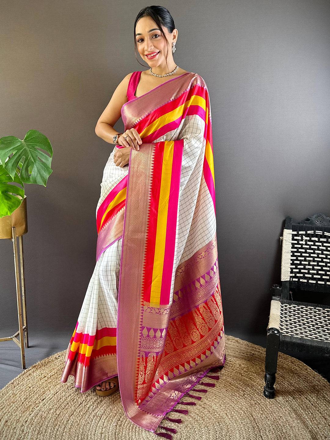 White Tulips Viscose Dola Silk Saree