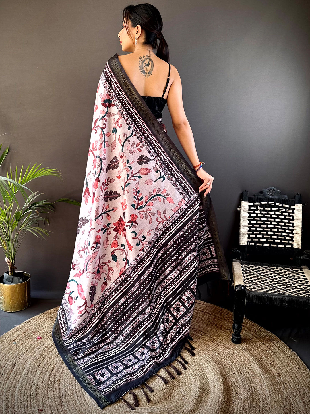 Off White Soft Silk Kalamkari Print Saree