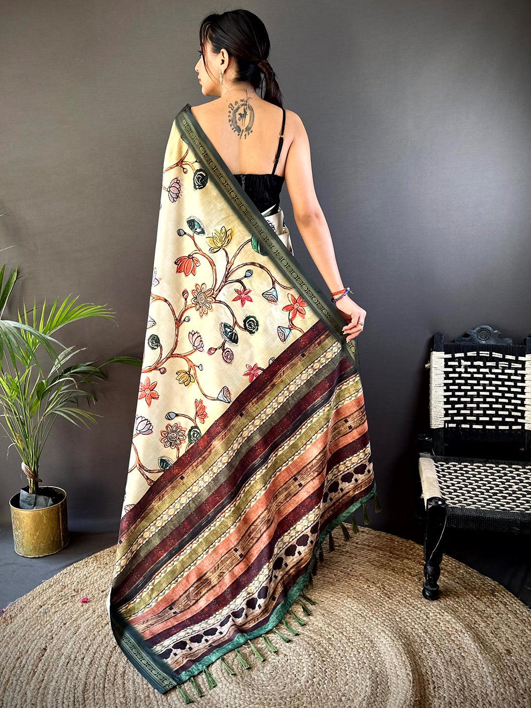 Cream Soft Silk Freehand Kalamkari Print Saree