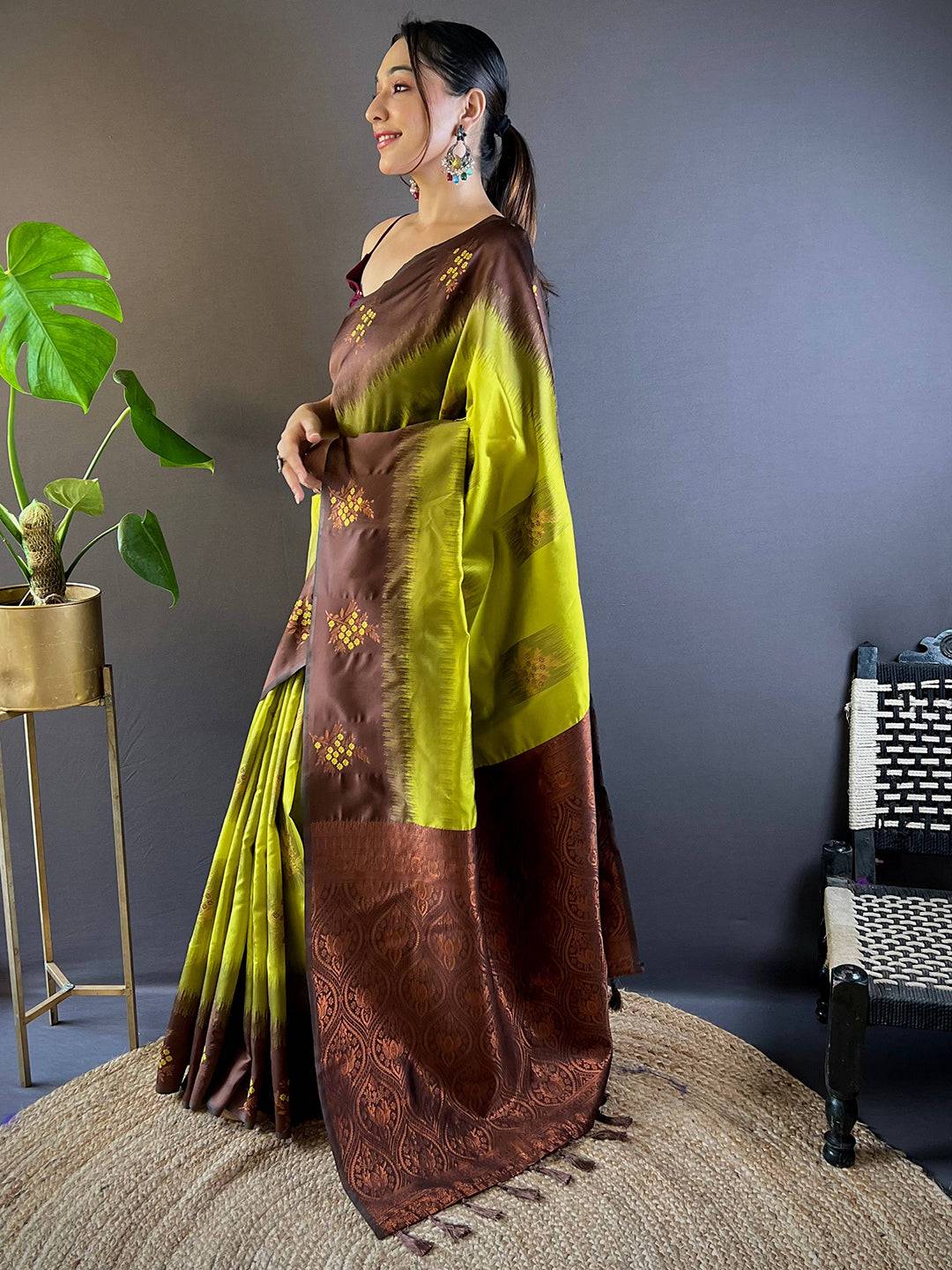 Side view of Green Sami Banarasi Tussar Silk Saree