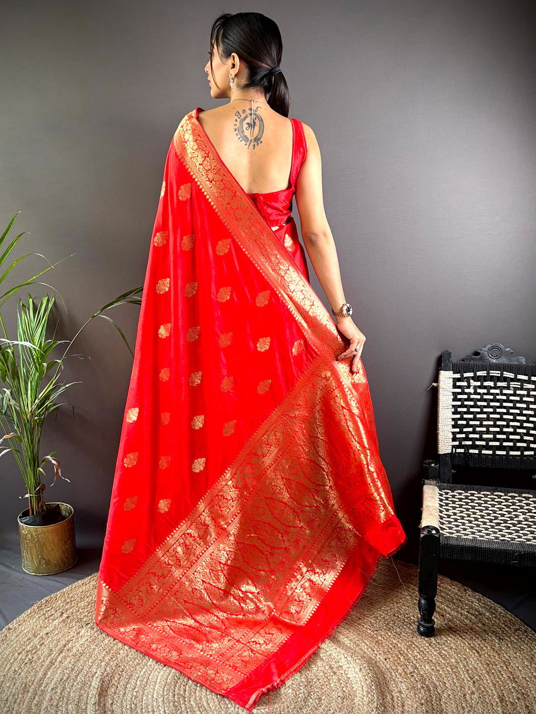 Red Soft Silk Saree With Gold Zari Mina Kari Pallu