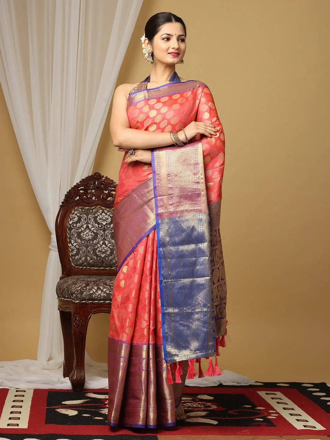 Banarasi Silk Kanchi Pattu With Polka Dots Saree