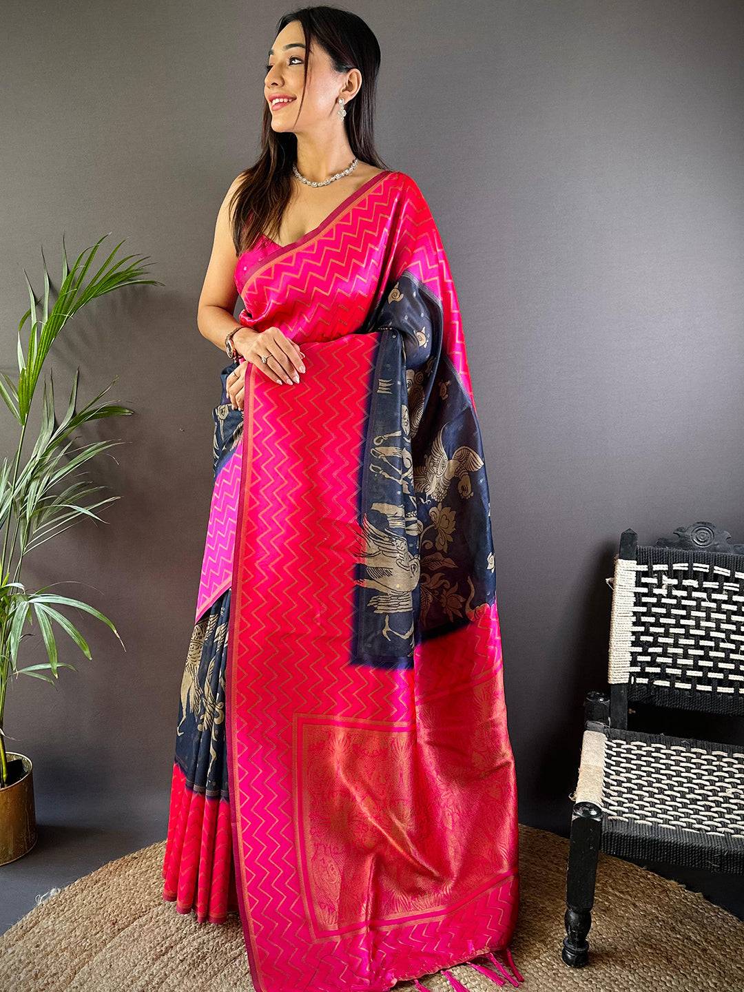 Pink Heritage Weave Kalamkari Soft Silk Saree