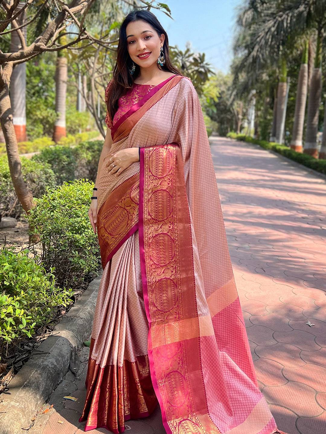 Elegant Soft Silk Saree with Kanjivaram Brocade