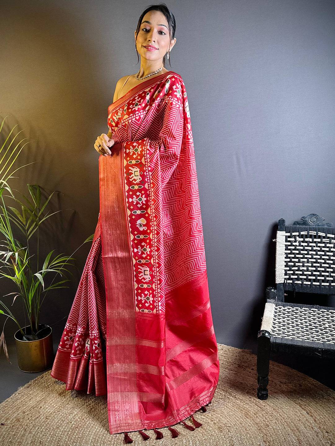 Rose Red Zig Zag Kalamkari Kanchi Silk Saree