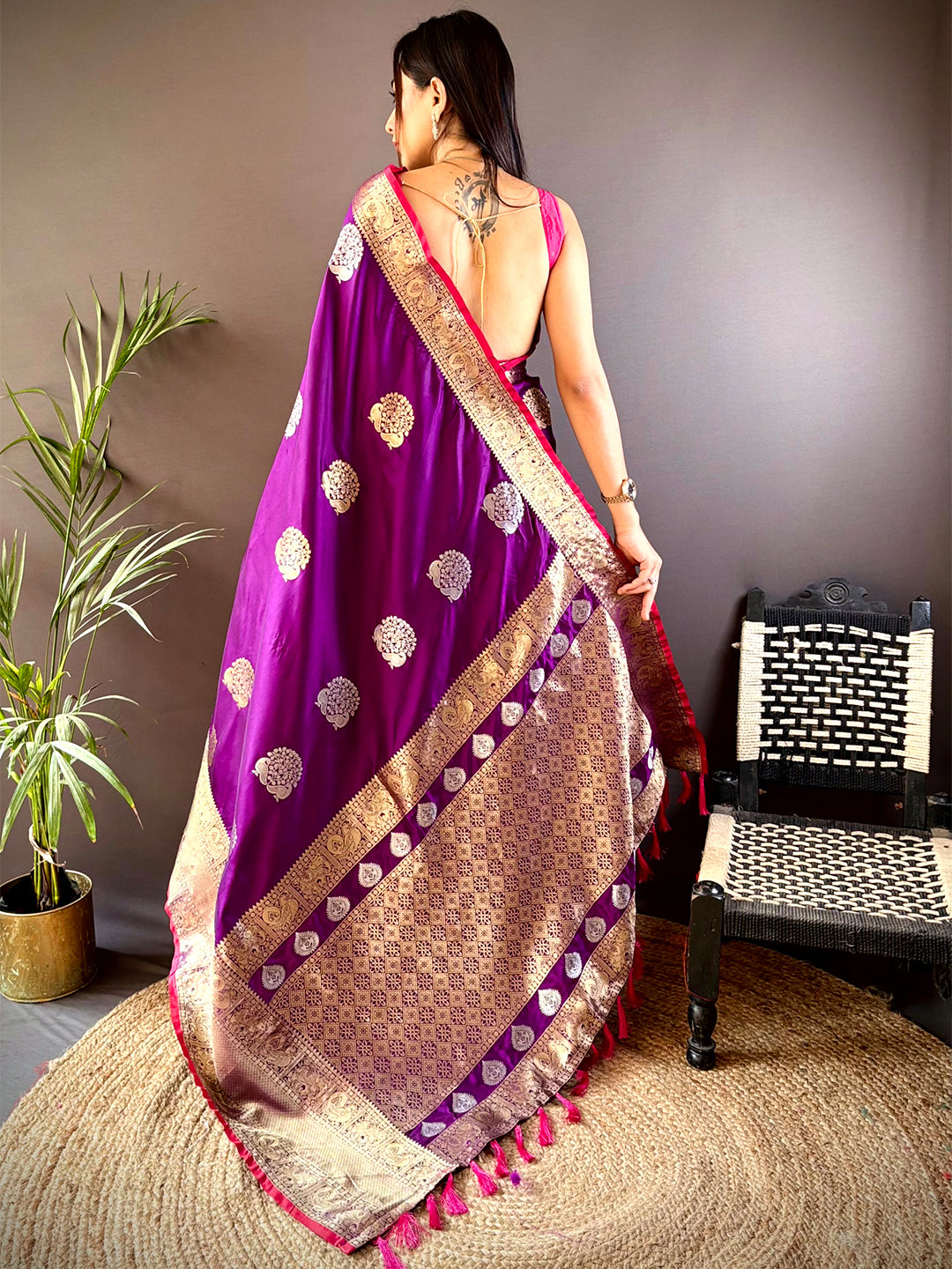 Wine Kanjivaaram Soft Silk Kanchi Zari Weaving Saree