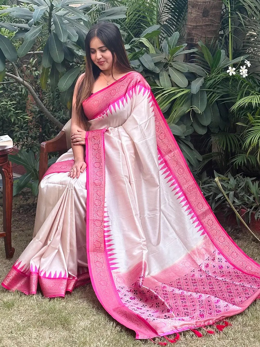 Stylish Pure Banarasi Soft Silk Saree with Patola Pallu