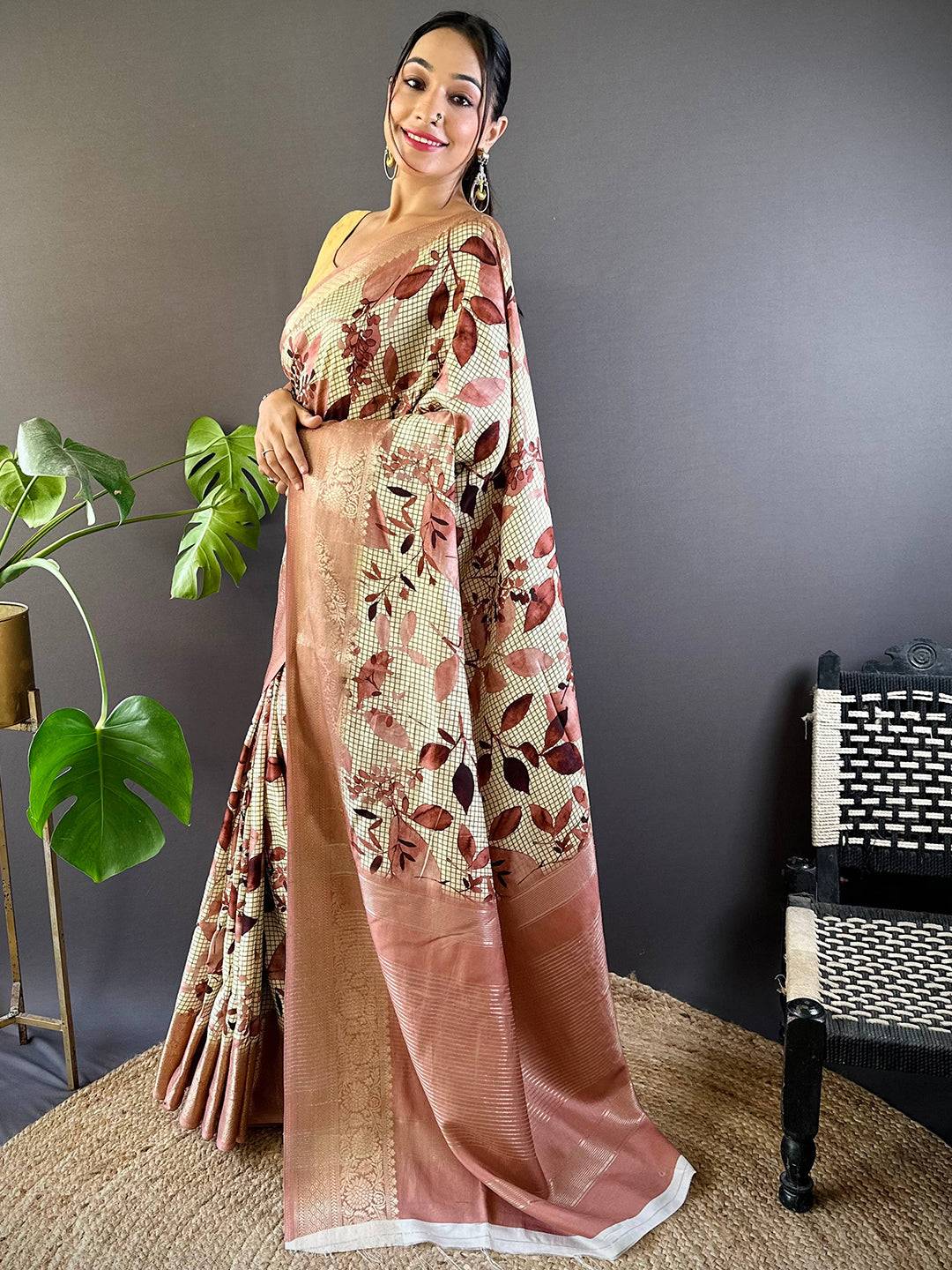 Leaf And Check Dusty Pink Viscose Saree