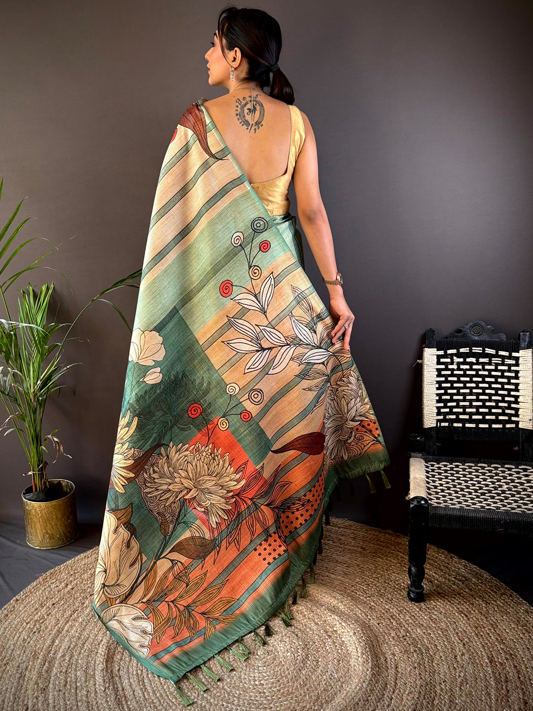 Turquoise Tussar Silk Floral Prints Saree