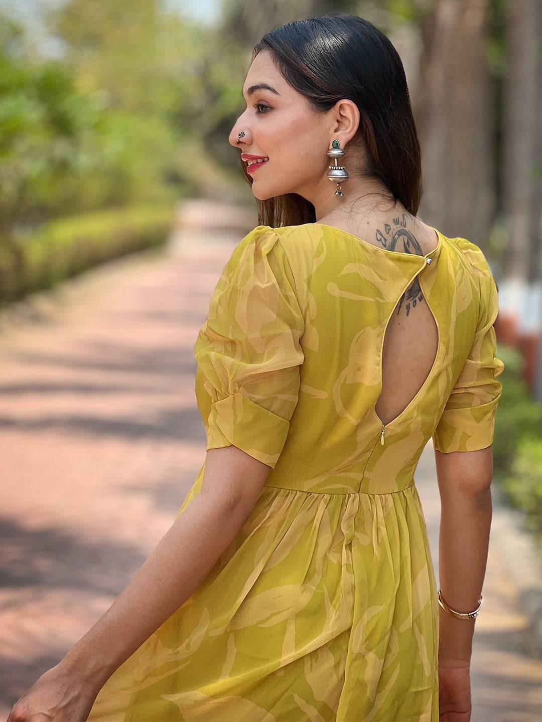 Back view of lime yellow dress with keyhole detail