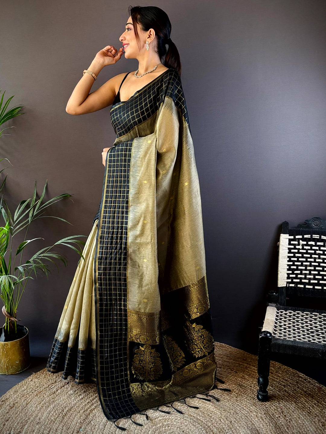 Black Soft Silk Saree With Zari Chex Border