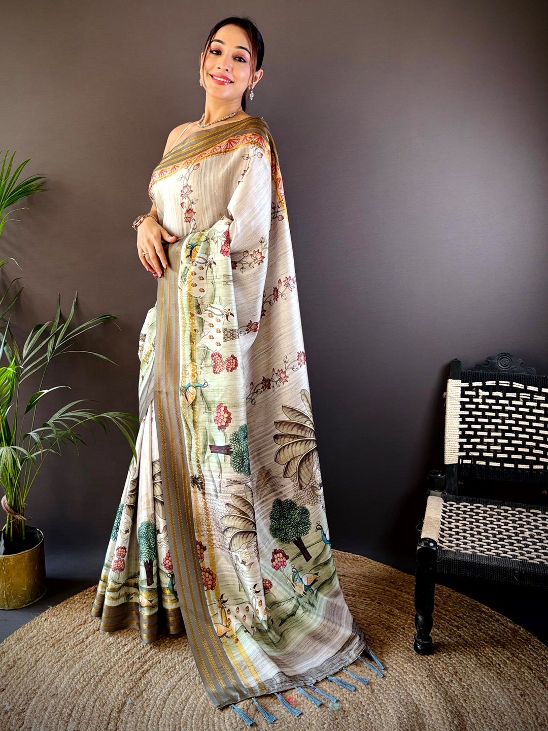 Elegant Soft Silk Green Pichwai Prints Saree