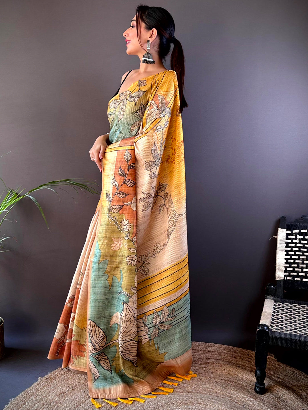 Side view of Yellow Abstract Floral Zari Tussar Saree