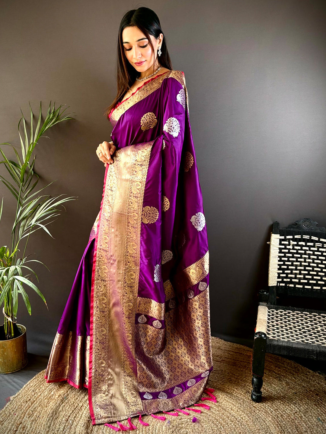 Wine Kanjivaaram Soft Silk Kanchi Zari Weaving Saree