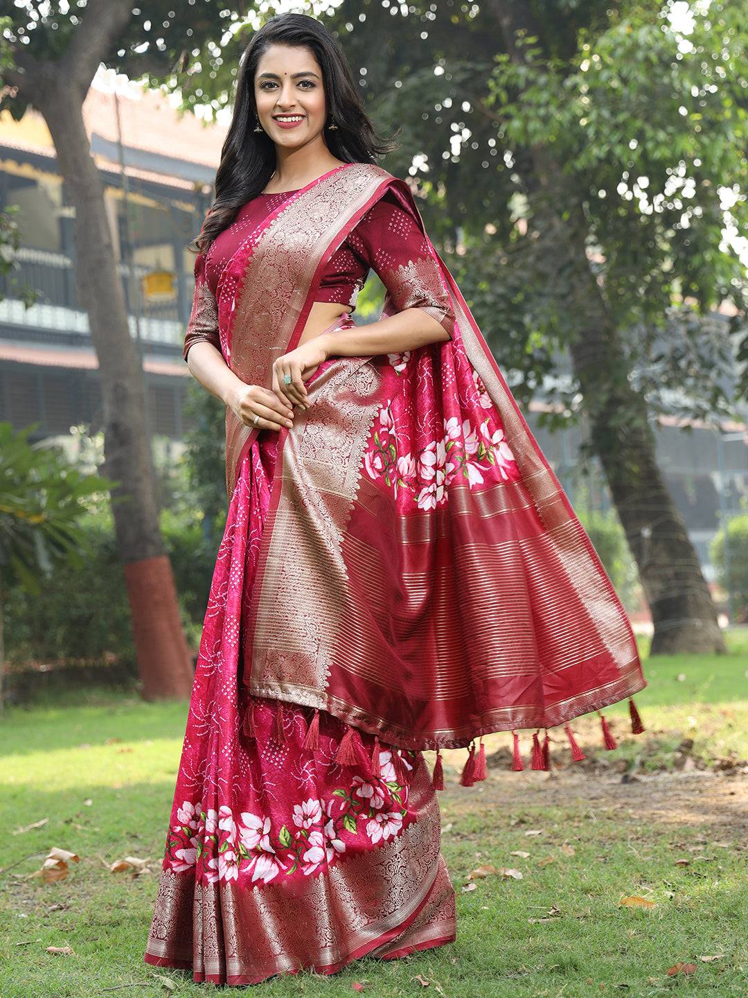 Pretty Red-White Soft Silk Designer Saree With Blouse-5515 – ELEZIO