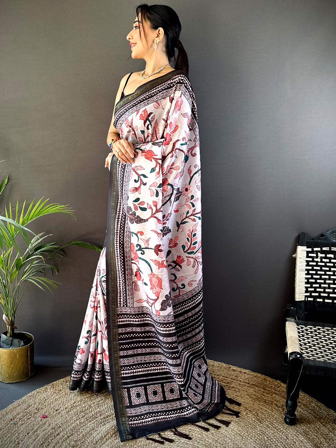 Off White Soft Silk Kalamkari Print Saree