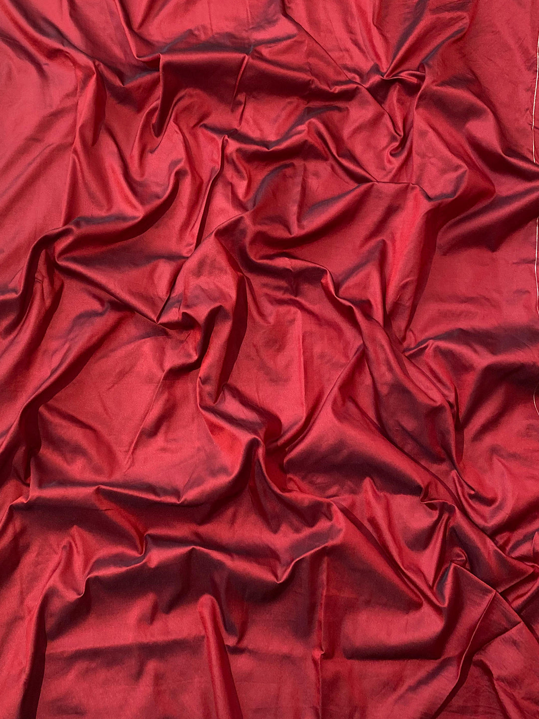 Contrast plain red blouse fabric for Paithani saree