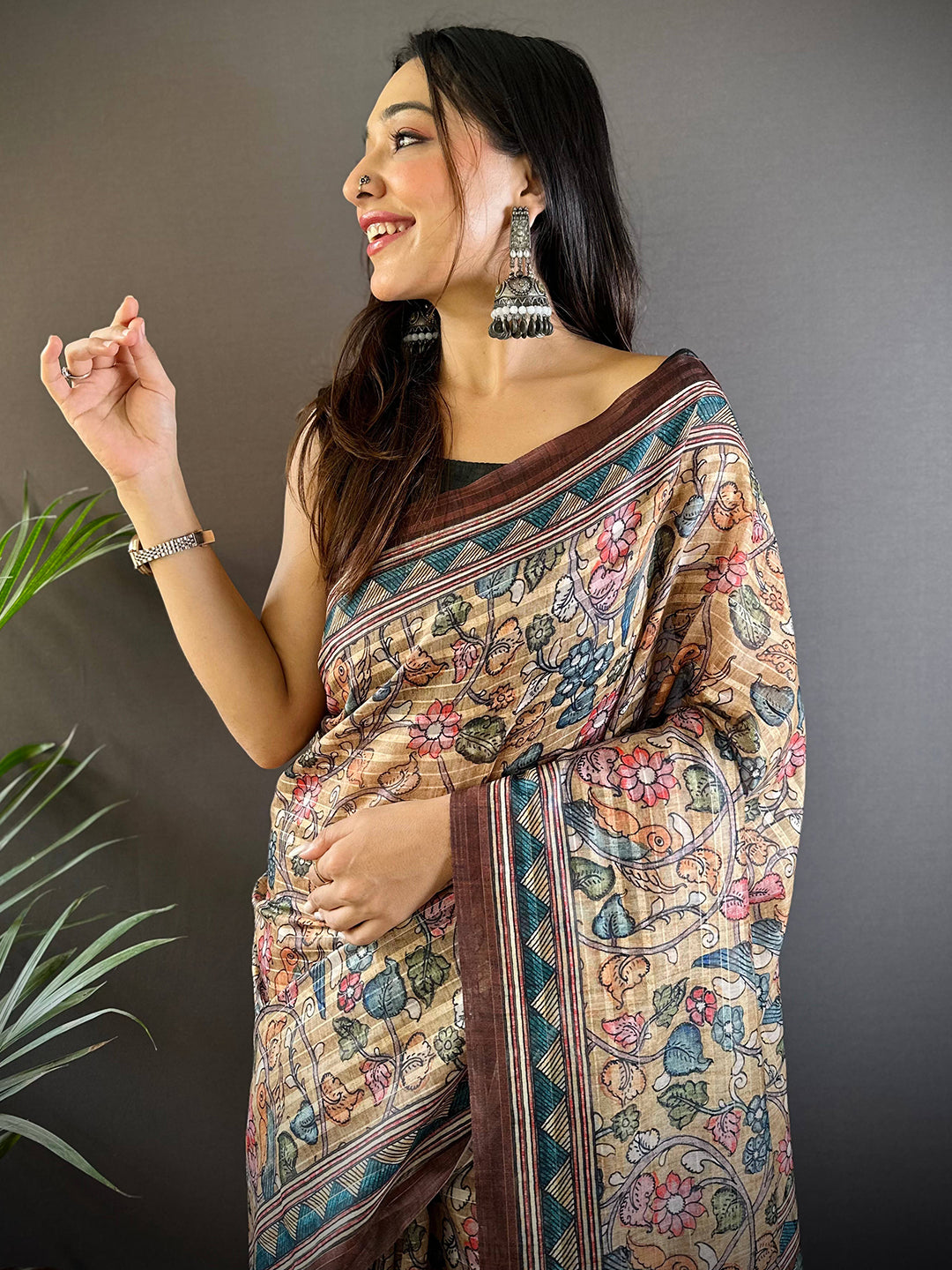 Beige Kalamkari Stripes Chanderi Saree