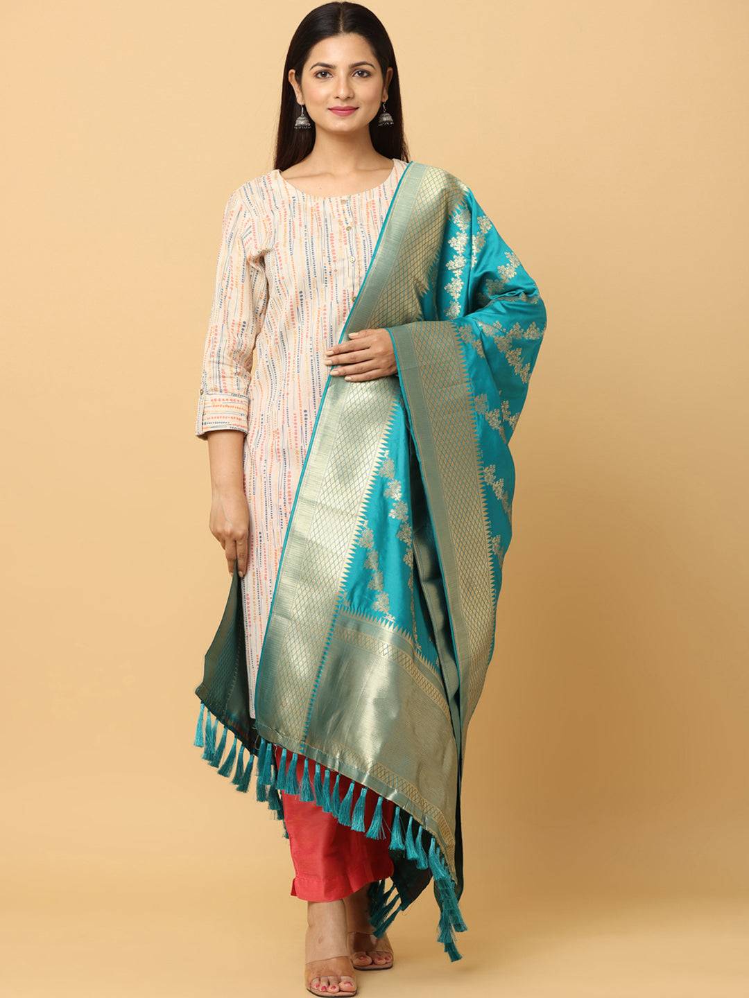 Opulent Rama Colour Dupatta with Silk Blend