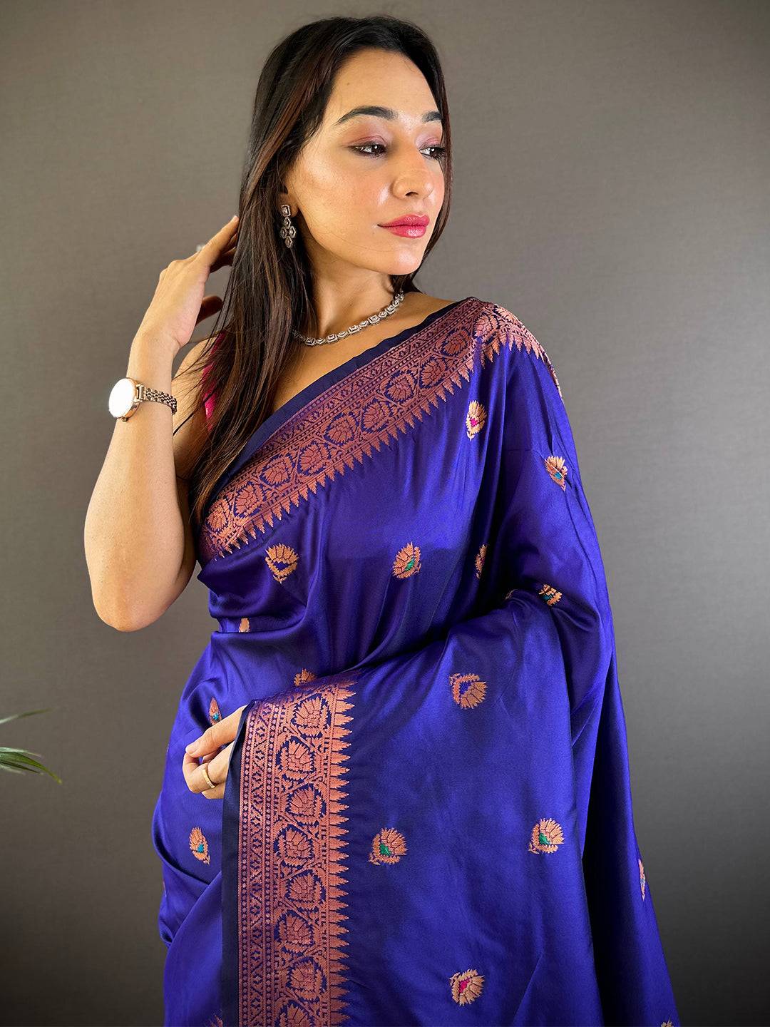 Purple Soft Silk Coppar Zari Weaving Saree