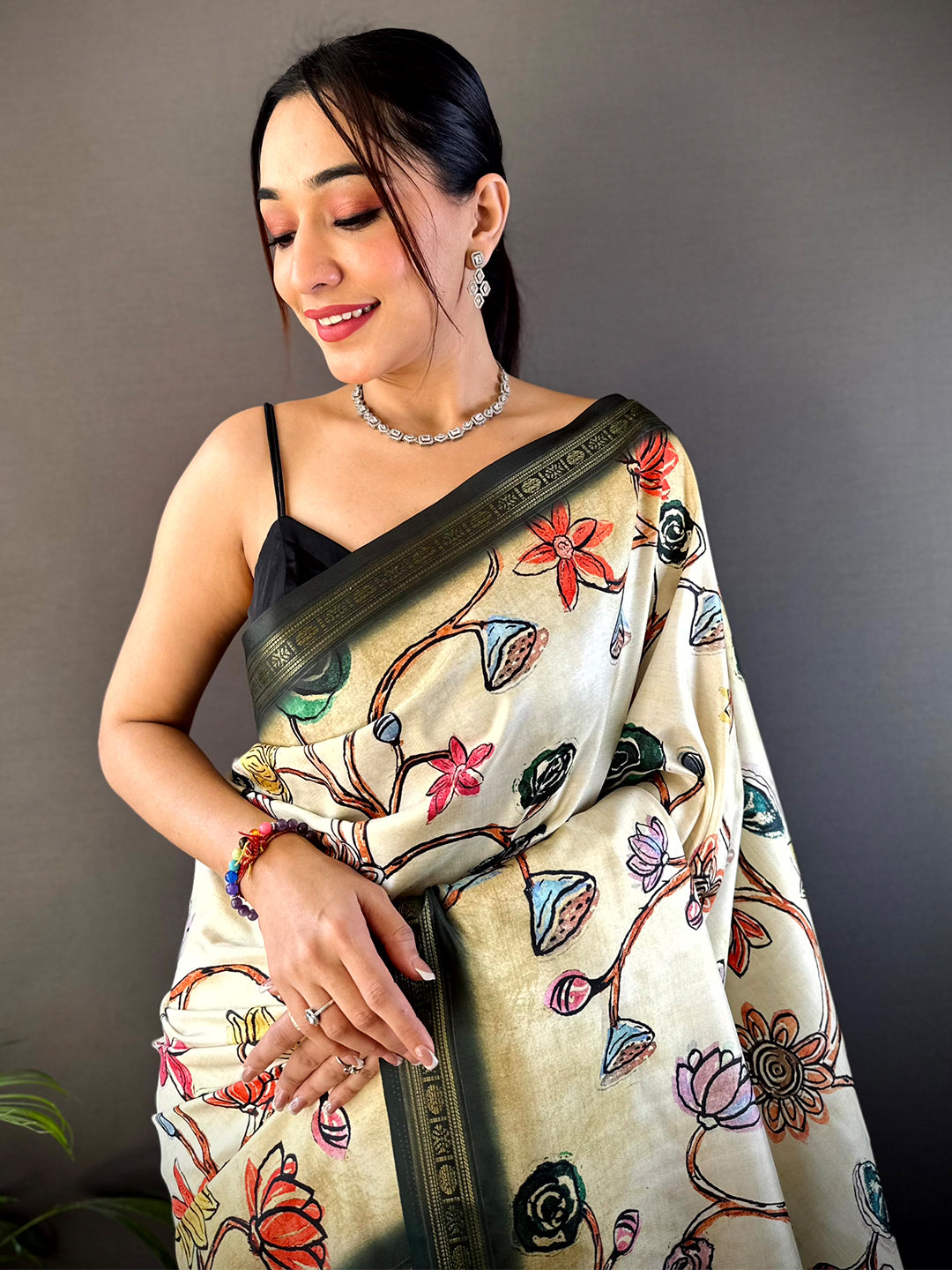 Cream Soft Silk Freehand Kalamkari Print Saree