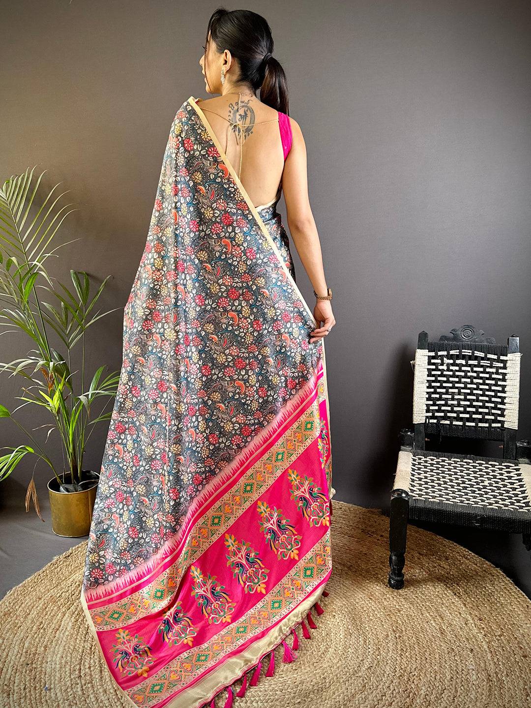 Grey Kalamkari Floral Print Gamthi Saree