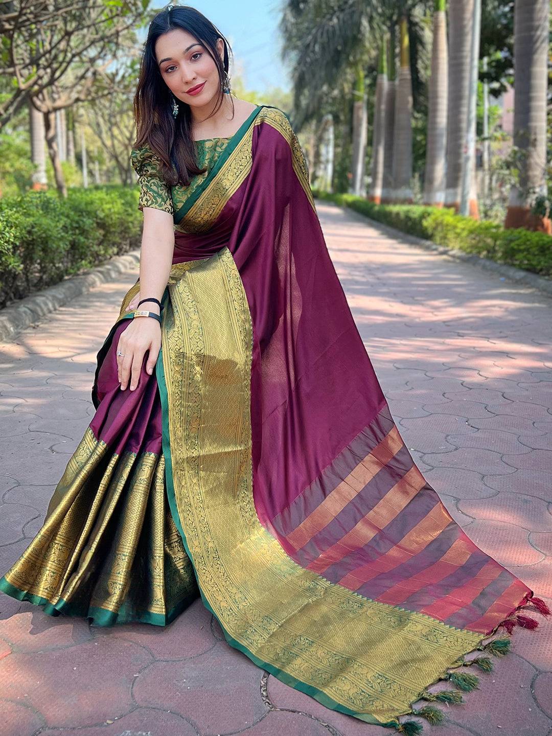 Aura Soft Silk Wine Colour Saree With Kanjivaram Weaving