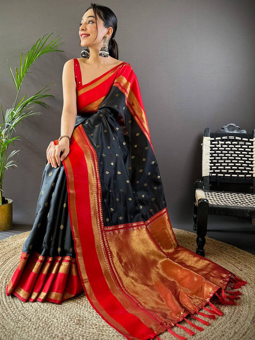 Premium Black Kanchi Rettepetta Sarees