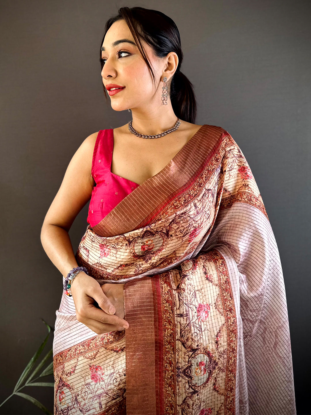 Graceful Light Pink Soft Silk Chex Saree