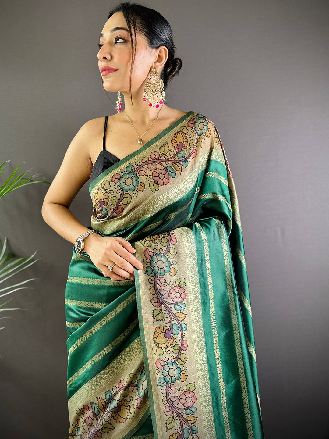 Green Geometric Zari And Kalamkari Silk Saree