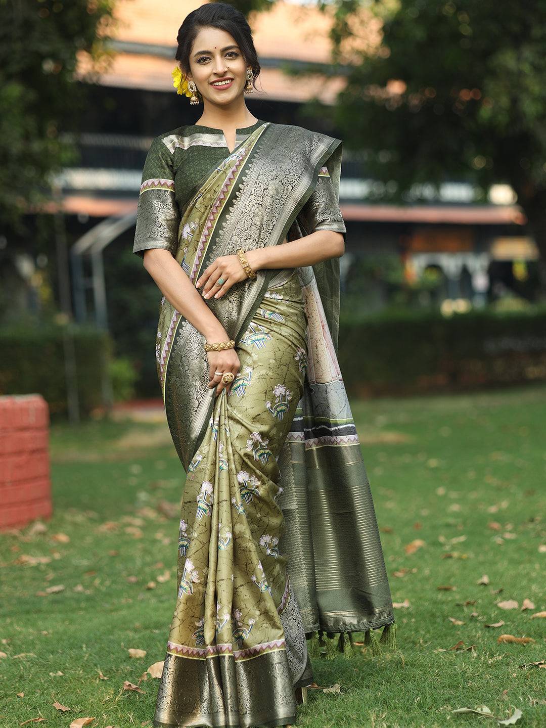 Green Colour Batik Pen kalamkari Saree With Zari Weaving 