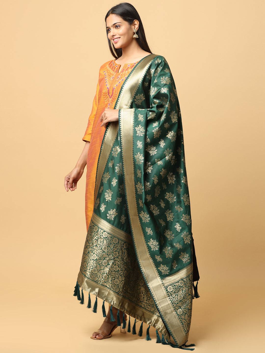 Elegant dark green dupatta with intricate patterns