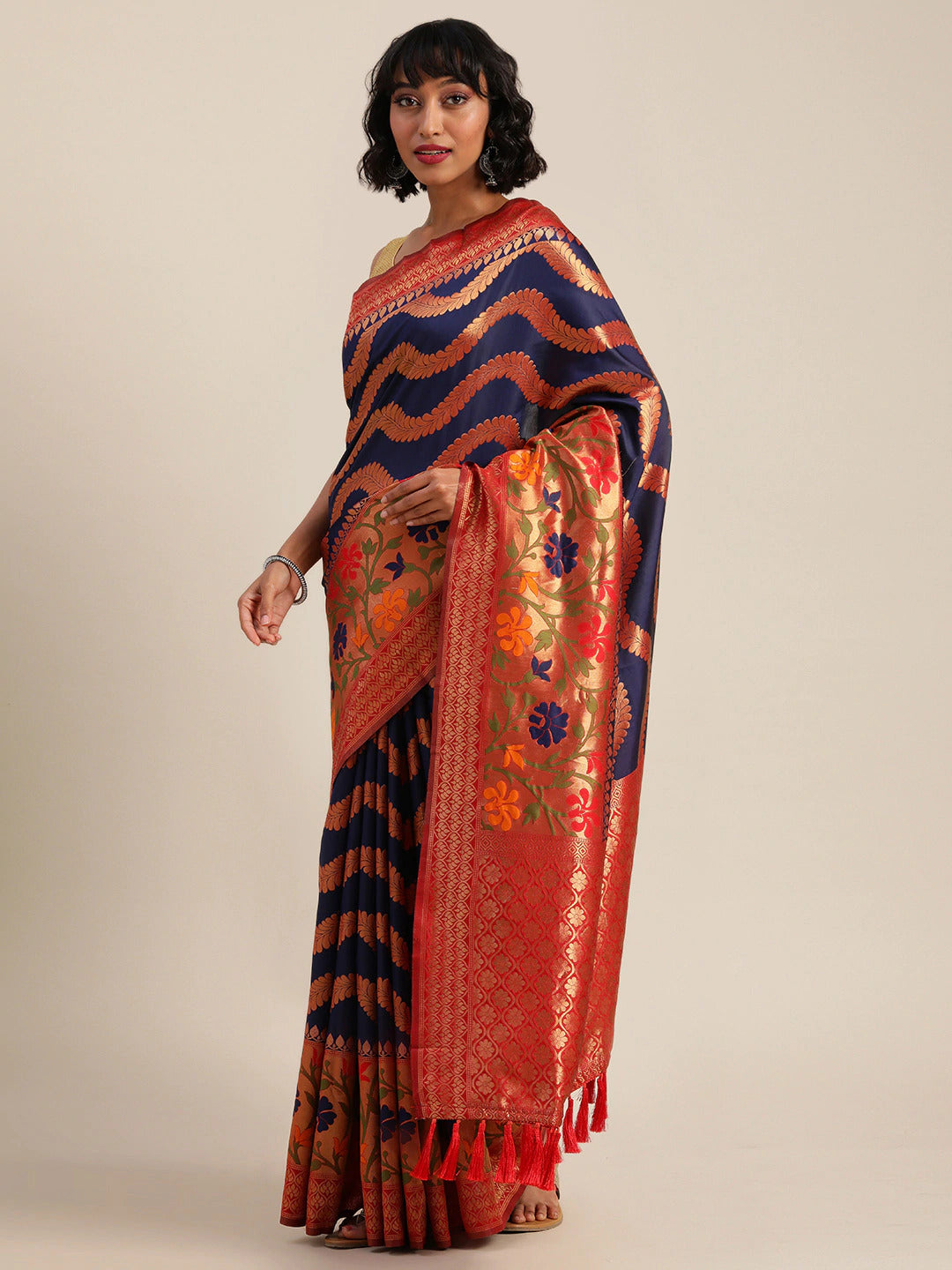 Beautiful Banarasi Geometric Zari Silk Saree