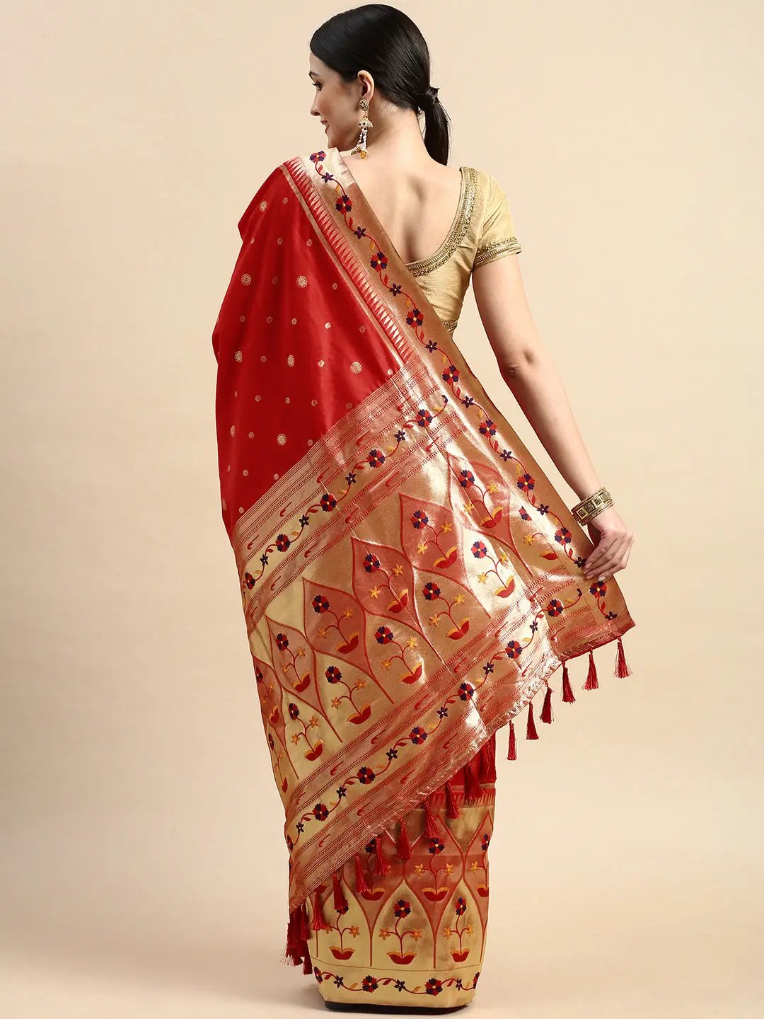 Exquisite Yevla Paithani Minakari Work Silk Saree