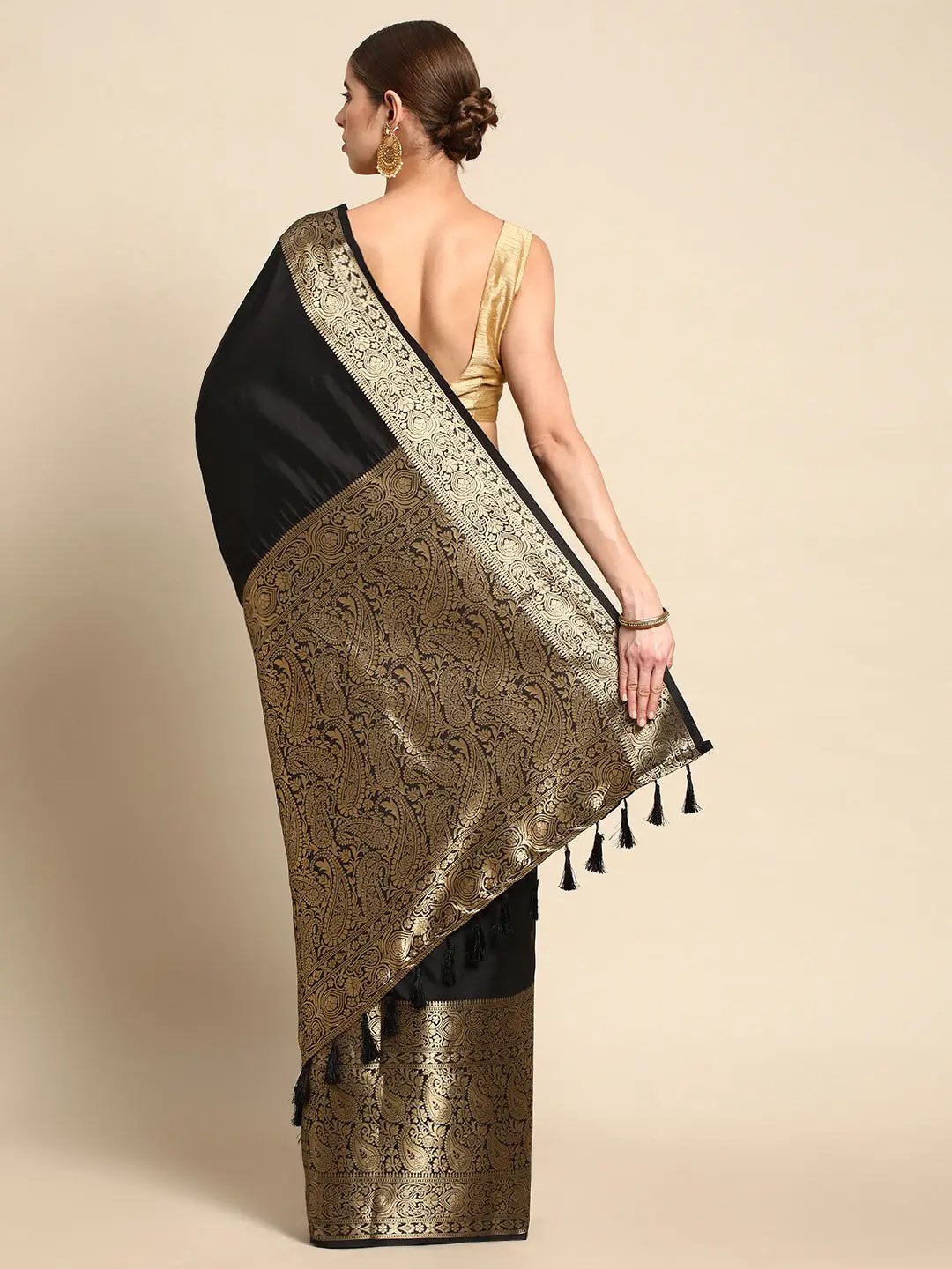  Kanjivaaram Zari Pattu Border Banarasi Silk Saree