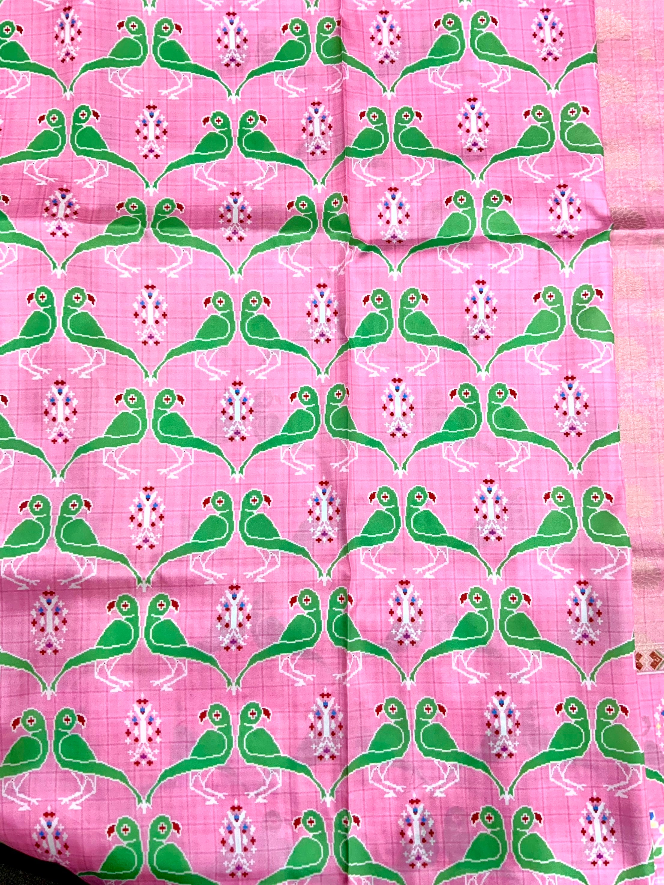 Vibrant Pink Silk Blend Geometric Print Saree