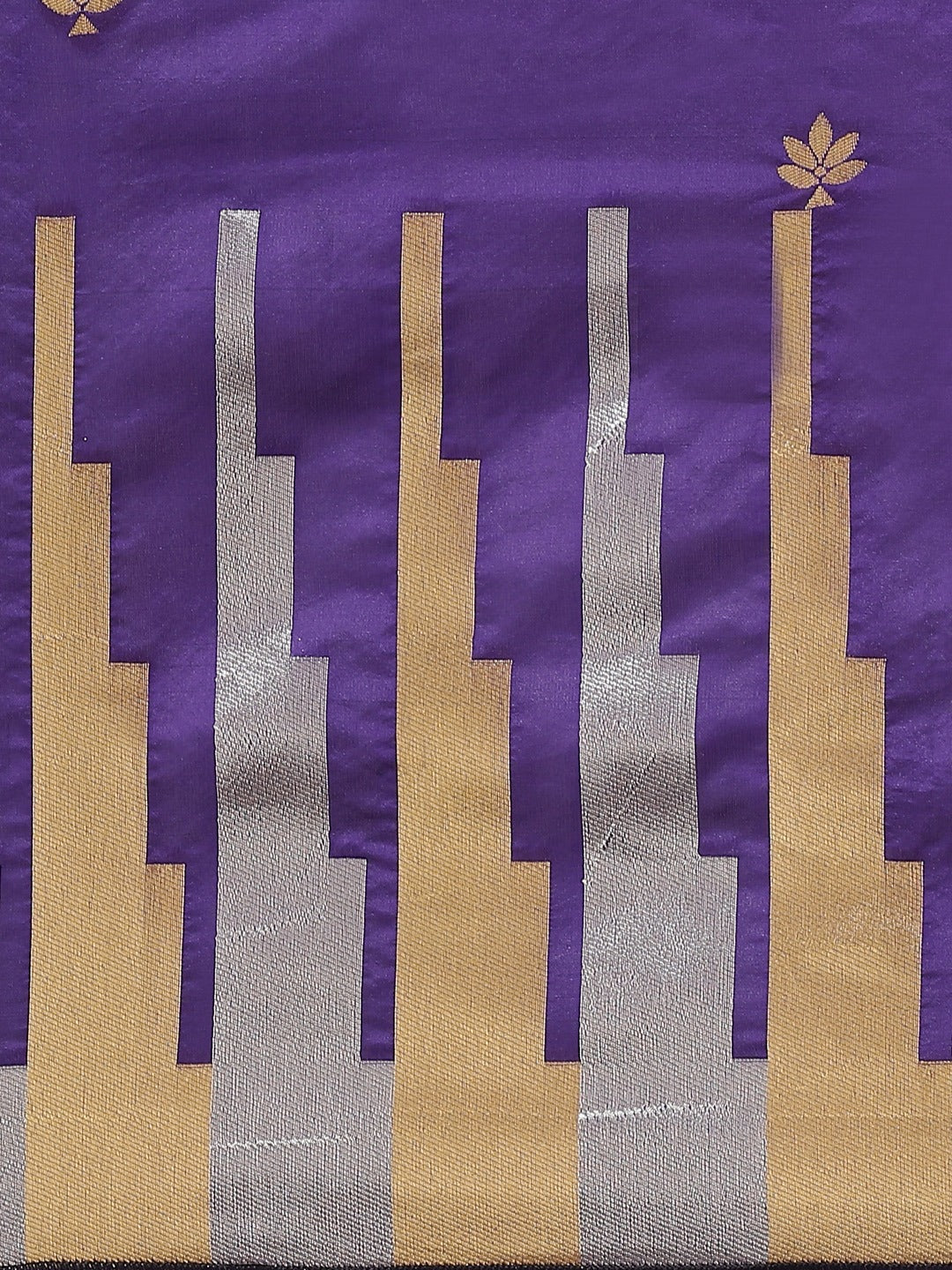 Stylish Purple Colour Banarasi Saree with Ethnic Motifs 