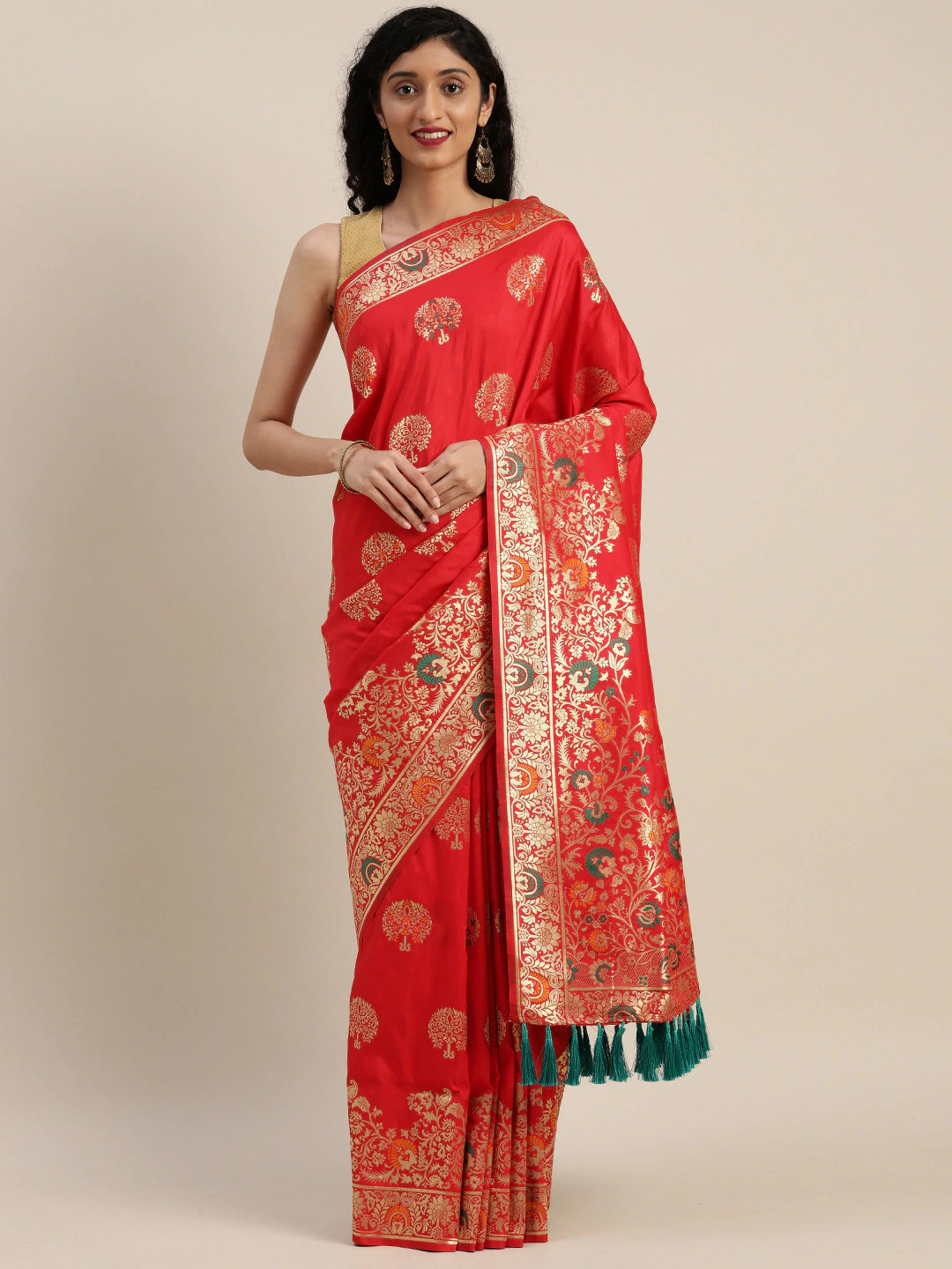 Kanjivaram Silk Sarees With Luxurious Zari Border