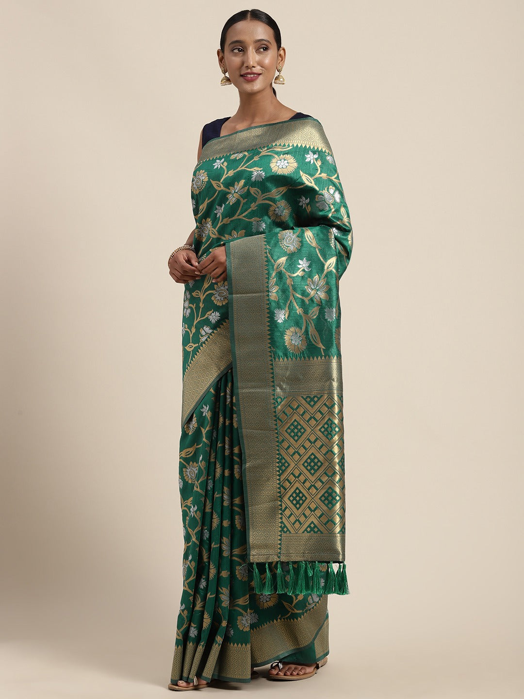 Exclusive Banarasi Green Colour Saree with Zari Border