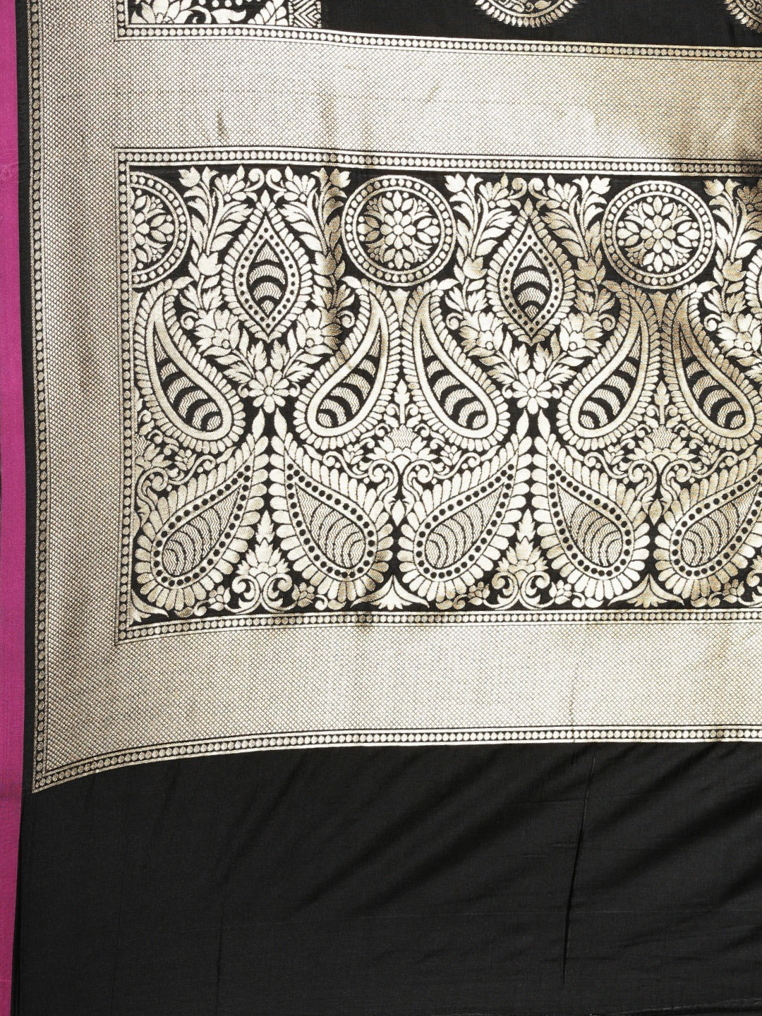 Traditional Black Colour Silk Blend Banarasi Saree