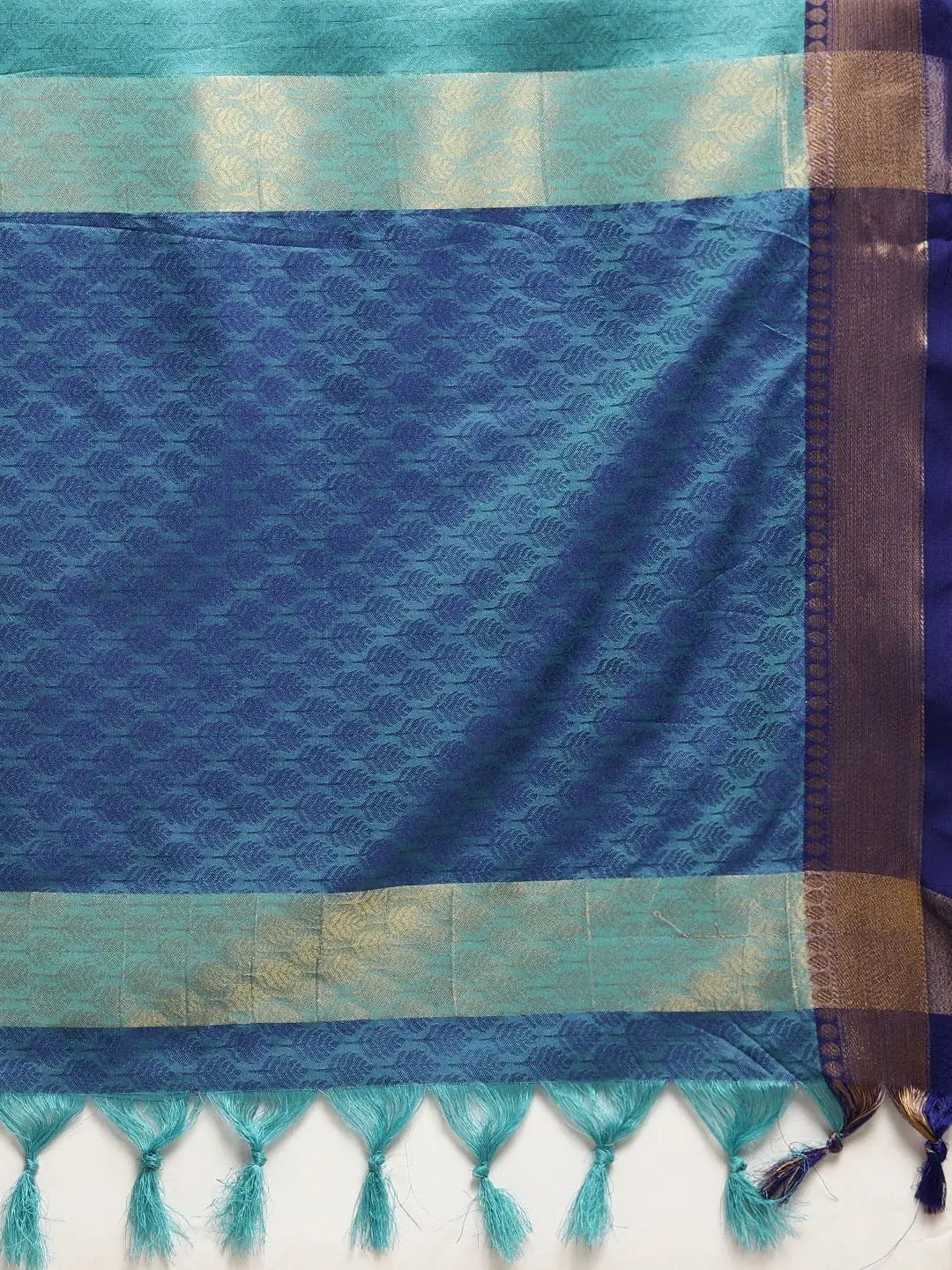 Uppada Cotton Silk Saree With Self Butti