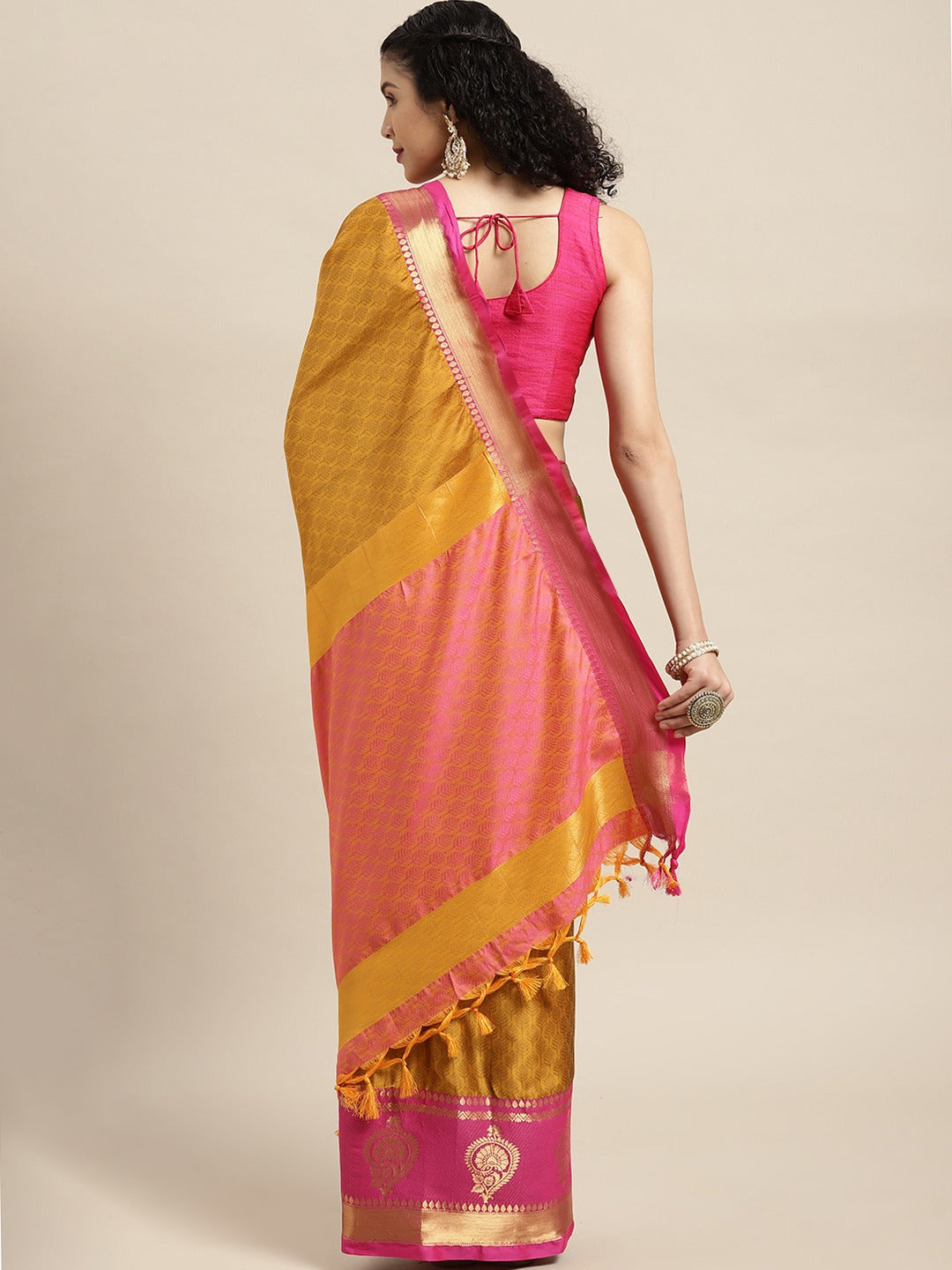 Uppada Cotton Silk Saree With Self Butti