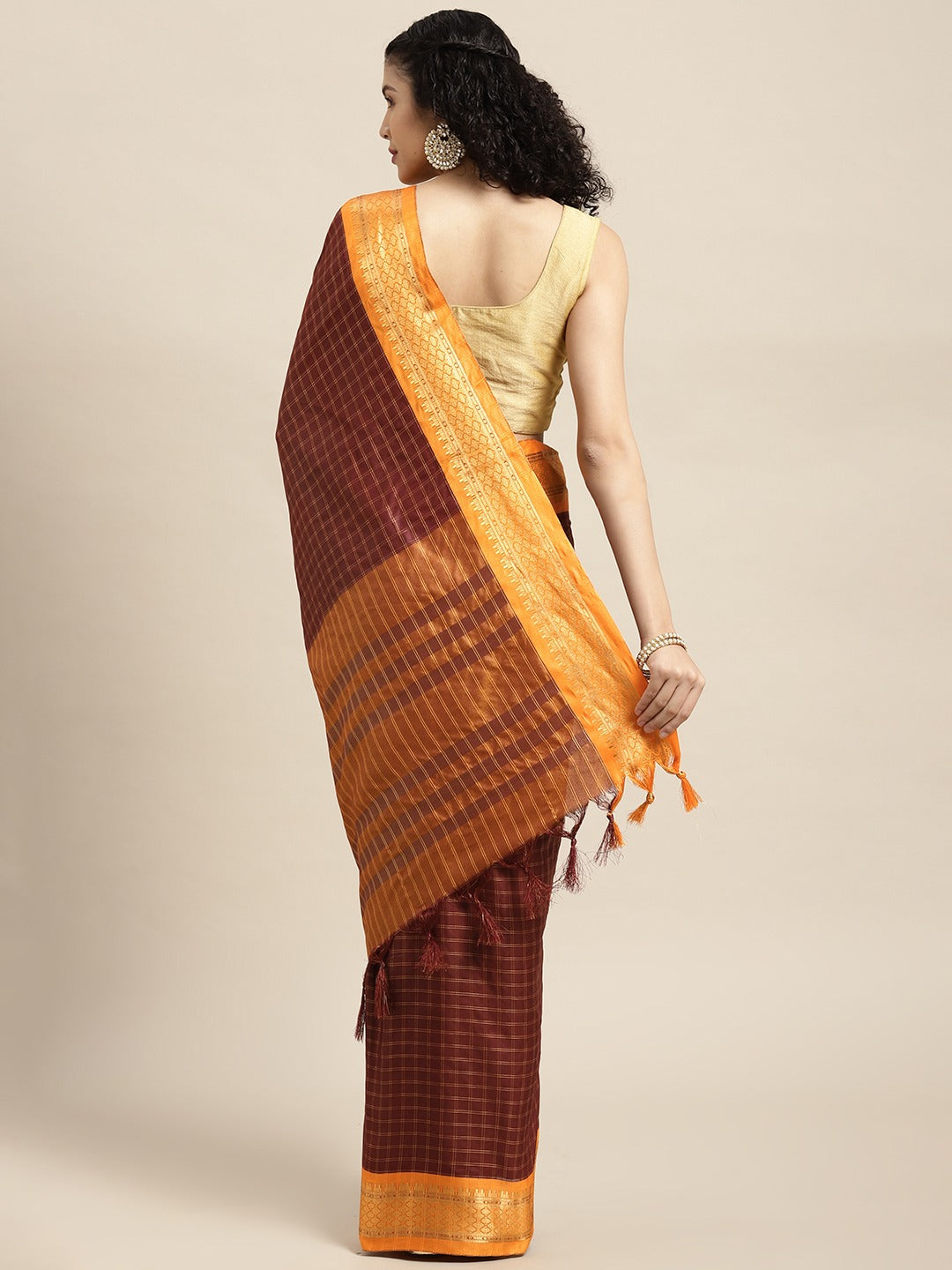 Uppada Cotton Silk Saree With Self Butti