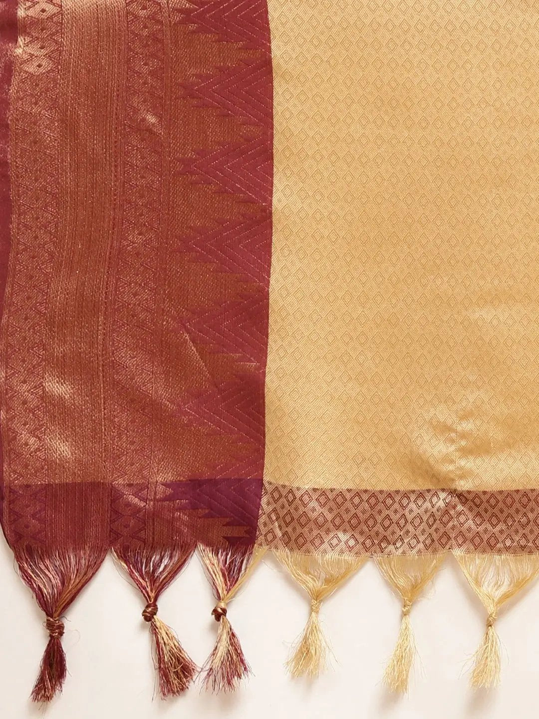 Uppada Cotton Silk Saree With Self Butti