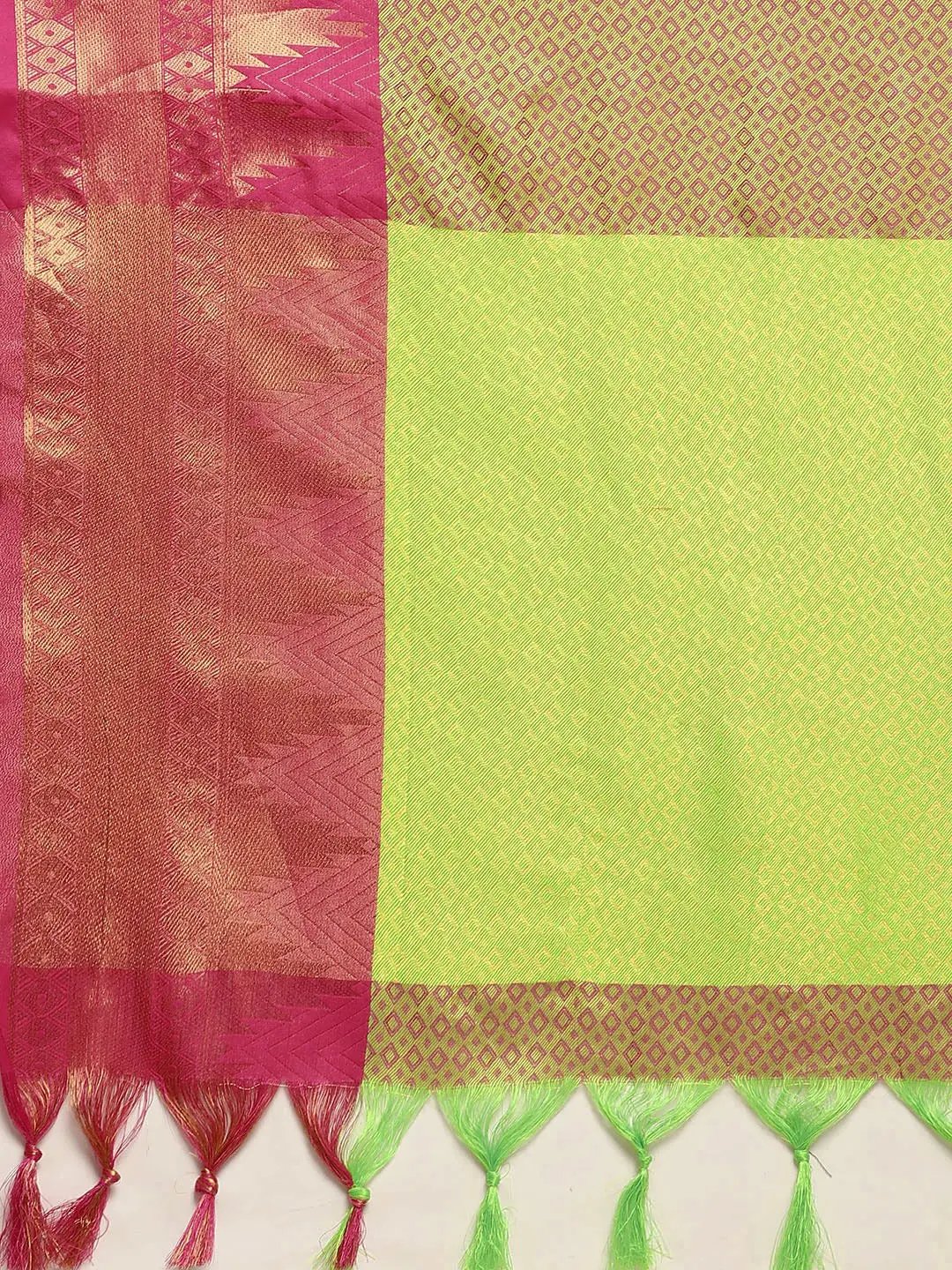 Uppada Cotton Silk Saree With Self Butti