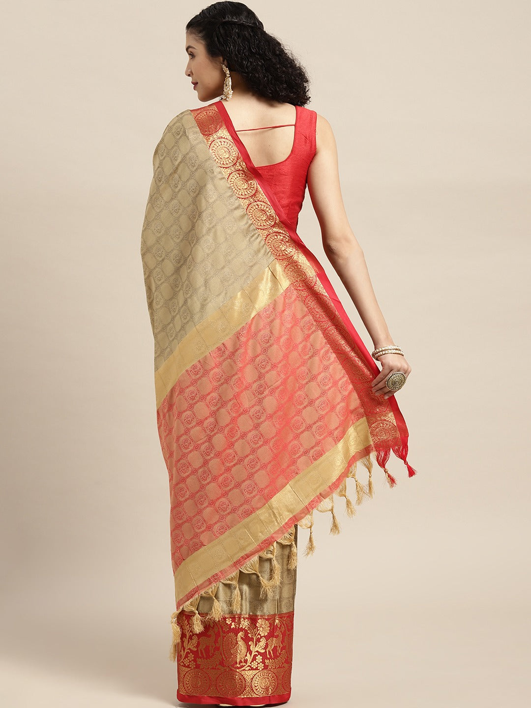 Uppada Cotton Silk Saree With Self Butti